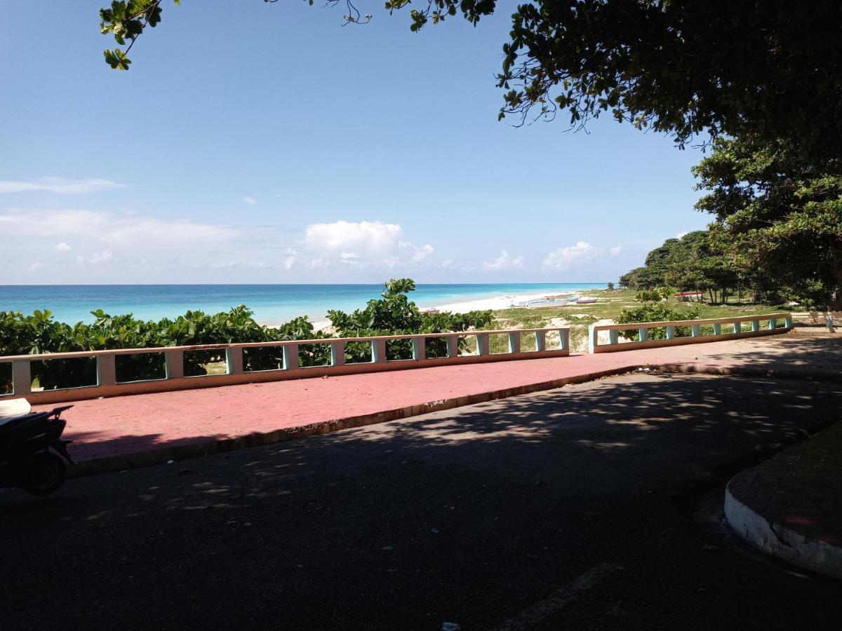 Beachfront Apartment, Quiet 4 Beds, 1 Bath, Ac, Wi-Fi, Hot Water, In Paraiso Near Los Patos Exterior foto