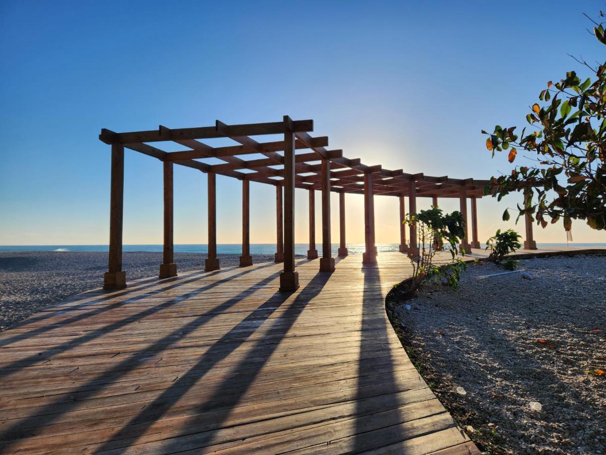 Beachfront Apartment, Quiet 4 Beds, 1 Bath, Ac, Wi-Fi, Hot Water, In Paraiso Near Los Patos Exterior foto